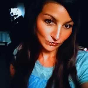 Meet your Posher, Cassandra